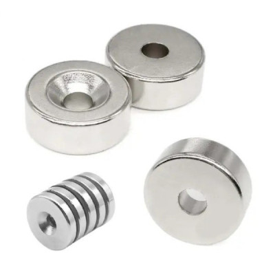 Magnet cu Gaura Foarte Puternic Din Neodim 1 -4 x 0 -5 Cm Set de 5 Bucati